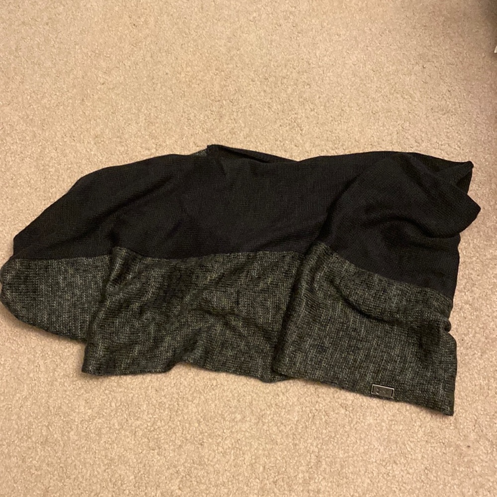Under Armour Infinity Scarf. New.